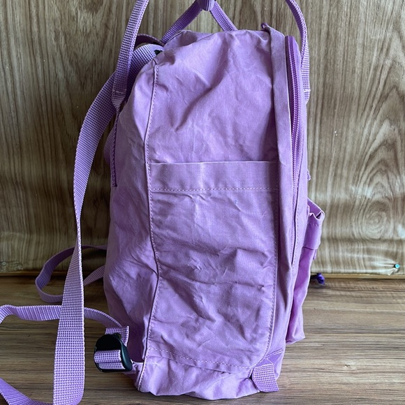 Pre-owned Purple Fjallraven Kanken Backpack (Approx Size: 14H x 9L) - Picture 3 of 10